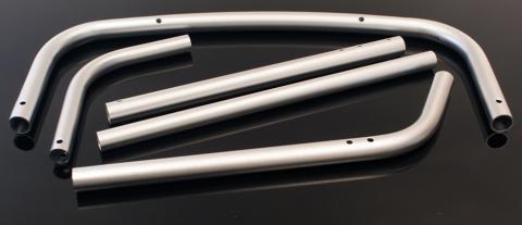 Aluminium buizen parelstralen en anodiseren Aluminium buizen parelstralen poedercoaten zandstralen ucic 6061