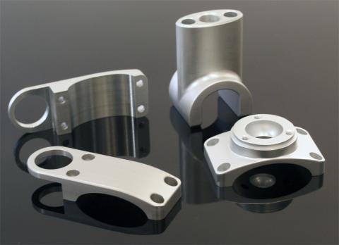 Aluminium diversen Aluminium poedercoaten zandstralen ucic parelstralen industrie 5083 6061 6063