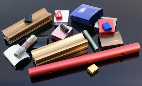 Anodiseren in alle kleuren Anodiseren kleur poedercoaten zandstralen ucic parelstralen industrie 5083 6061